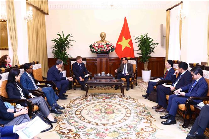 Bộ trưởng Bùi Thanh Sơn tiếp Đoàn Hội đồng kinh doanh EU – ASEAN và Hiệp hội Doanh nghiệp châu Âu tại Việt Nam